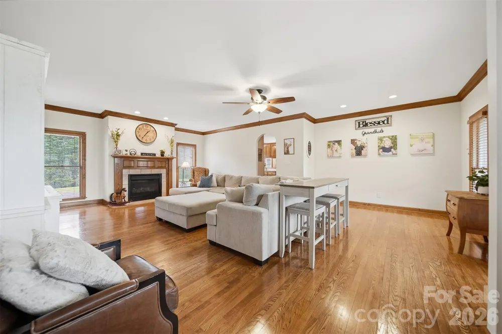 3330 Shamrock Heights Hudson, NC 28638