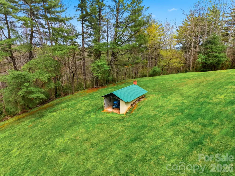 3330 Shamrock Heights Hudson, NC 28638