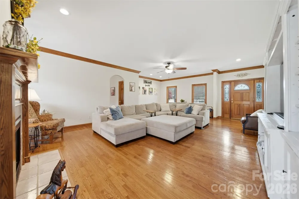 3330 Shamrock Heights Hudson, NC 28638