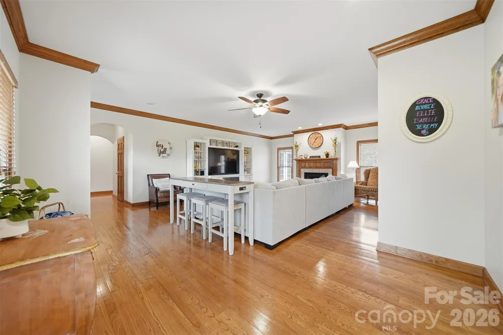 3330 Shamrock Heights Hudson, NC 28638