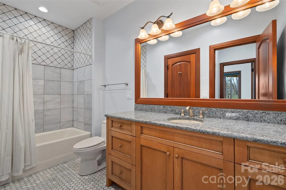 34 Foxbridge Way Arden, NC 28704