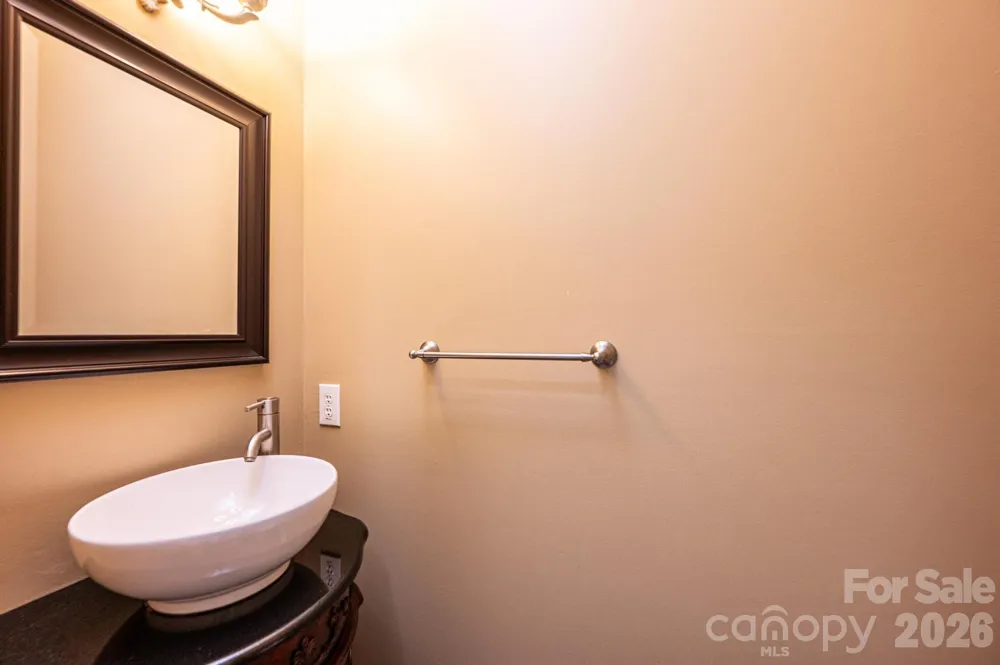 4726 Crystal Falls Avenue Hickory, NC 28601