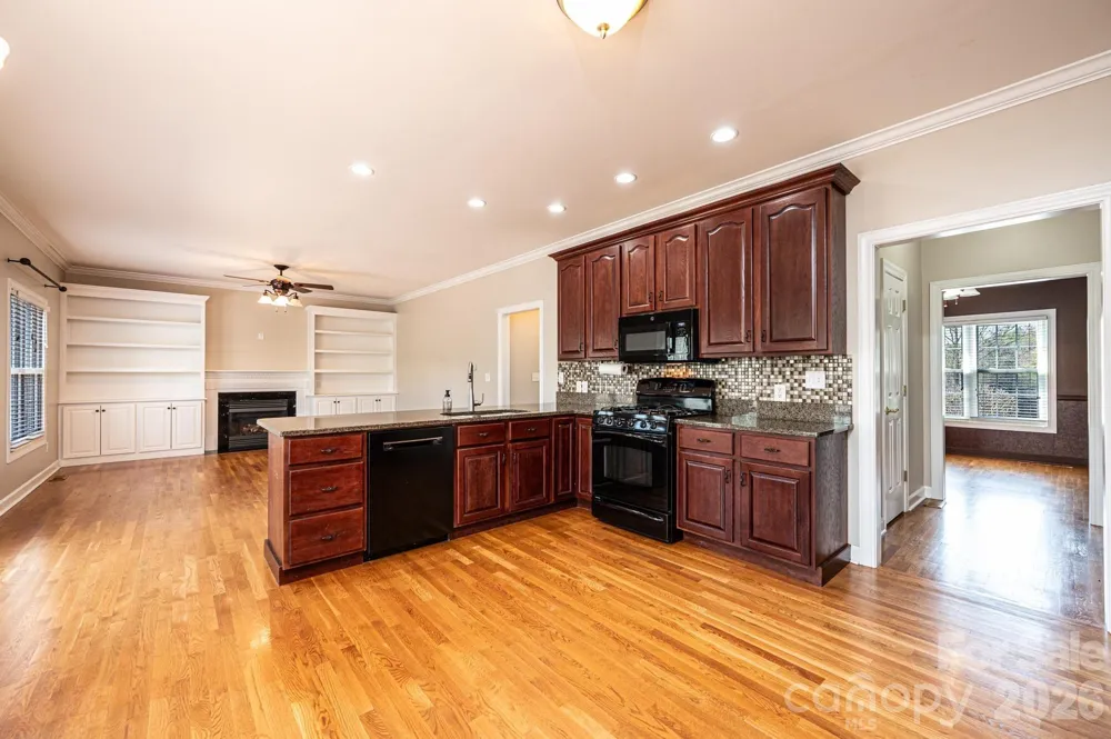 4726 Crystal Falls Avenue Hickory, NC 28601