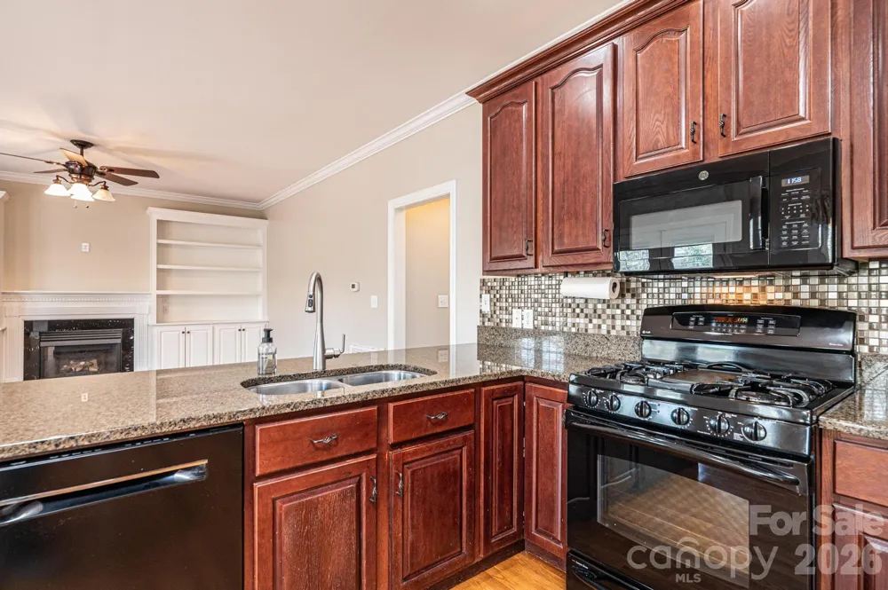 4726 Crystal Falls Avenue Hickory, NC 28601