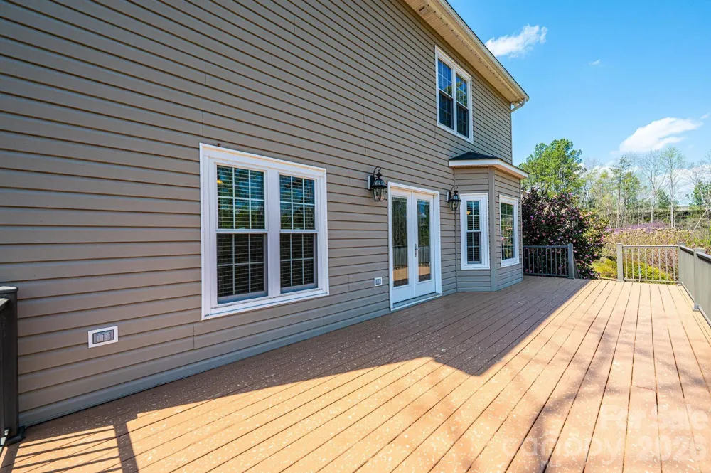 4726 Crystal Falls Avenue Hickory, NC 28601