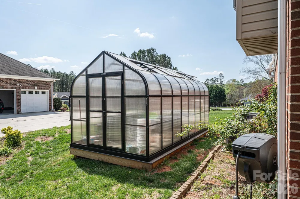 4726 Crystal Falls Avenue Hickory, NC 28601