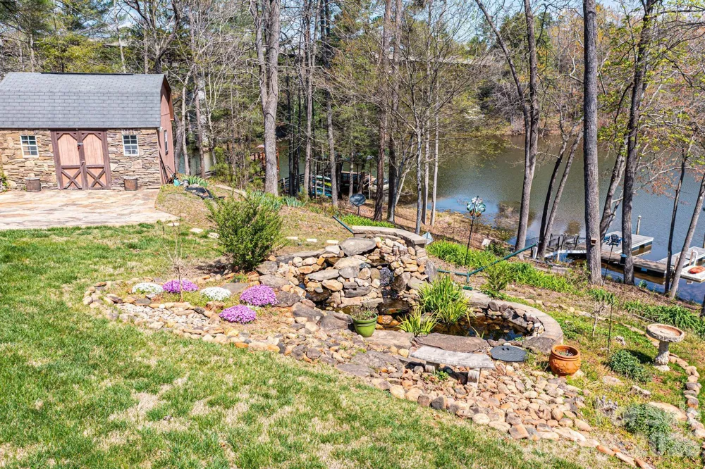 4726 Crystal Falls Avenue Hickory, NC 28601