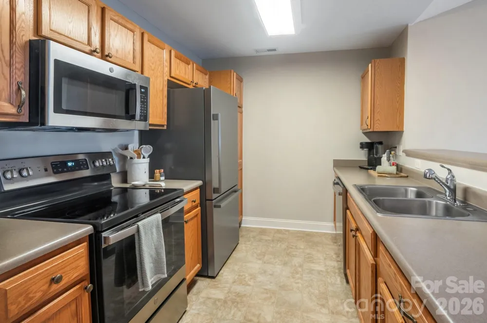 94 Foxden Drive #202 Fletcher, NC 28732