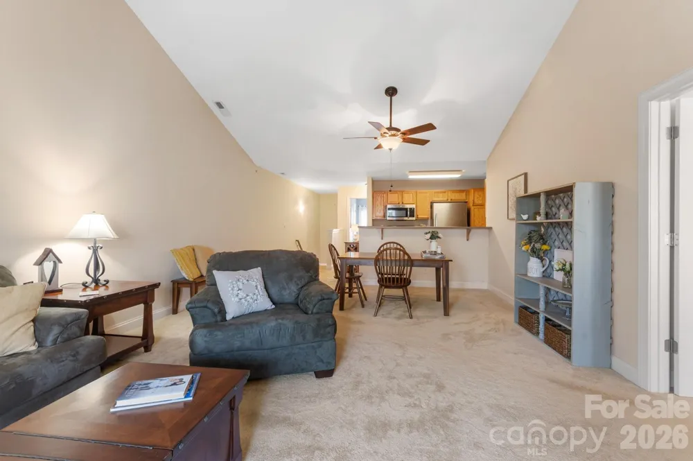 94 Foxden Drive #202 Fletcher, NC 28732