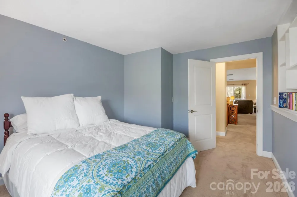 94 Foxden Drive #202 Fletcher, NC 28732
