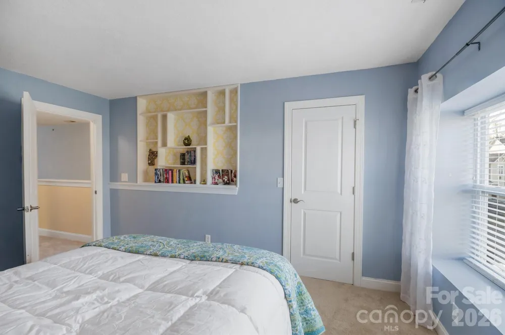94 Foxden Drive #202 Fletcher, NC 28732