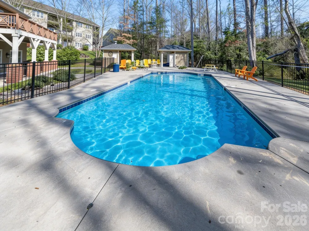 94 Foxden Drive #202 Fletcher, NC 28732