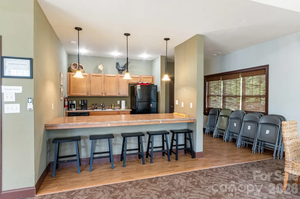 94 Foxden Drive #202 Fletcher, NC 28732
