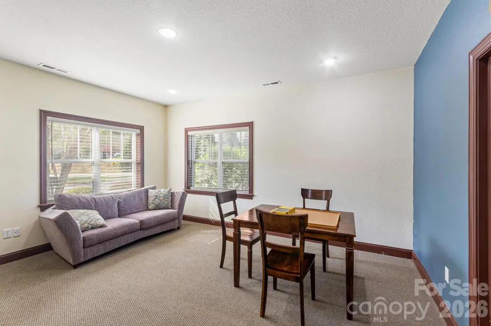 94 Foxden Drive #202 Fletcher, NC 28732
