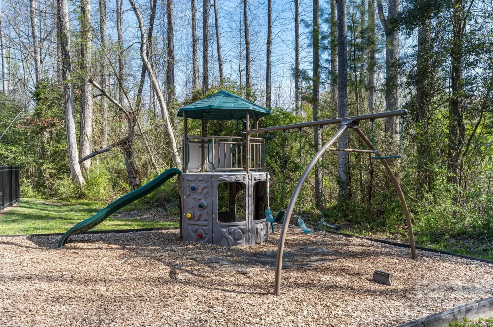 94 Foxden Drive #202 Fletcher, NC 28732