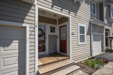 94 Foxden Drive #202