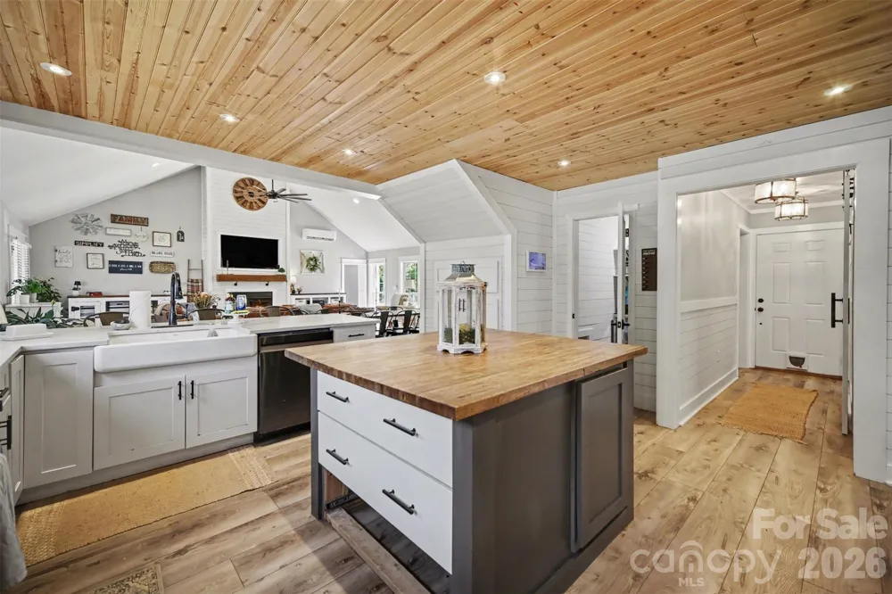 5226 Old Plank Road Iron Station, NC 28080