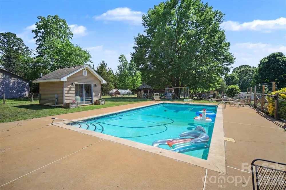 5226 Old Plank Road Iron Station, NC 28080