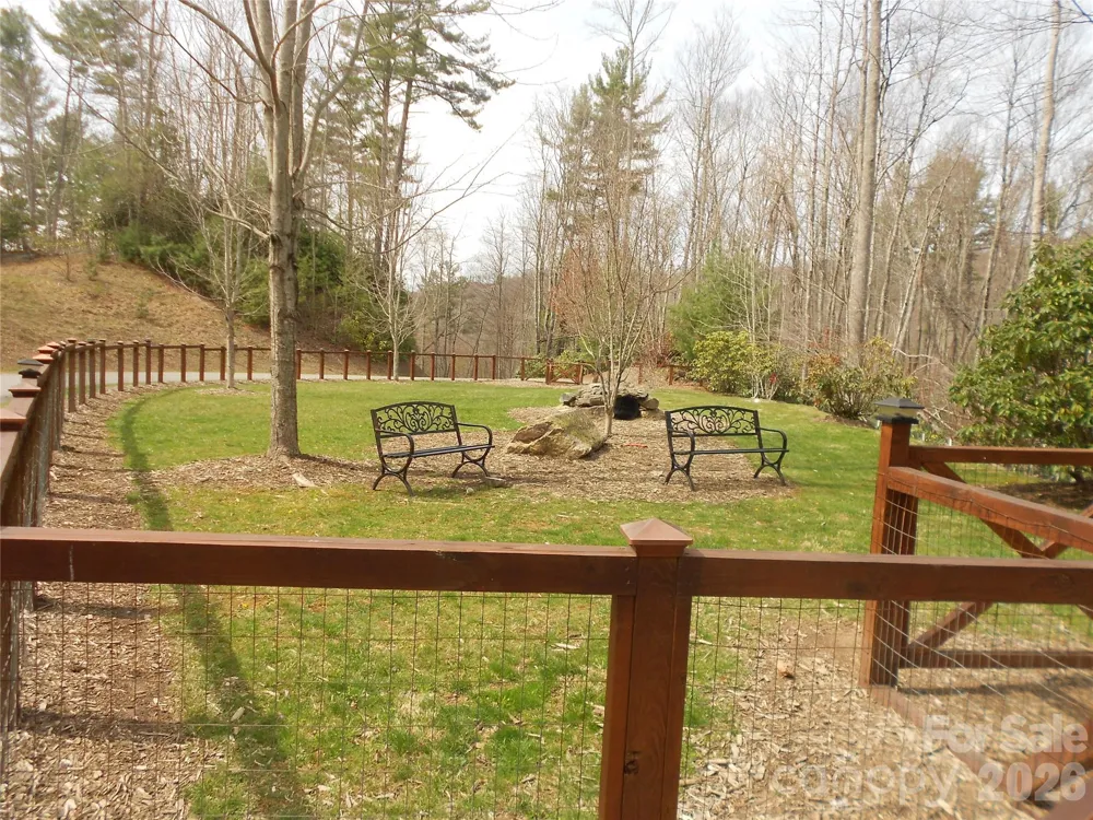 0000 Woodlake Loop Road Elk Park, NC 28622