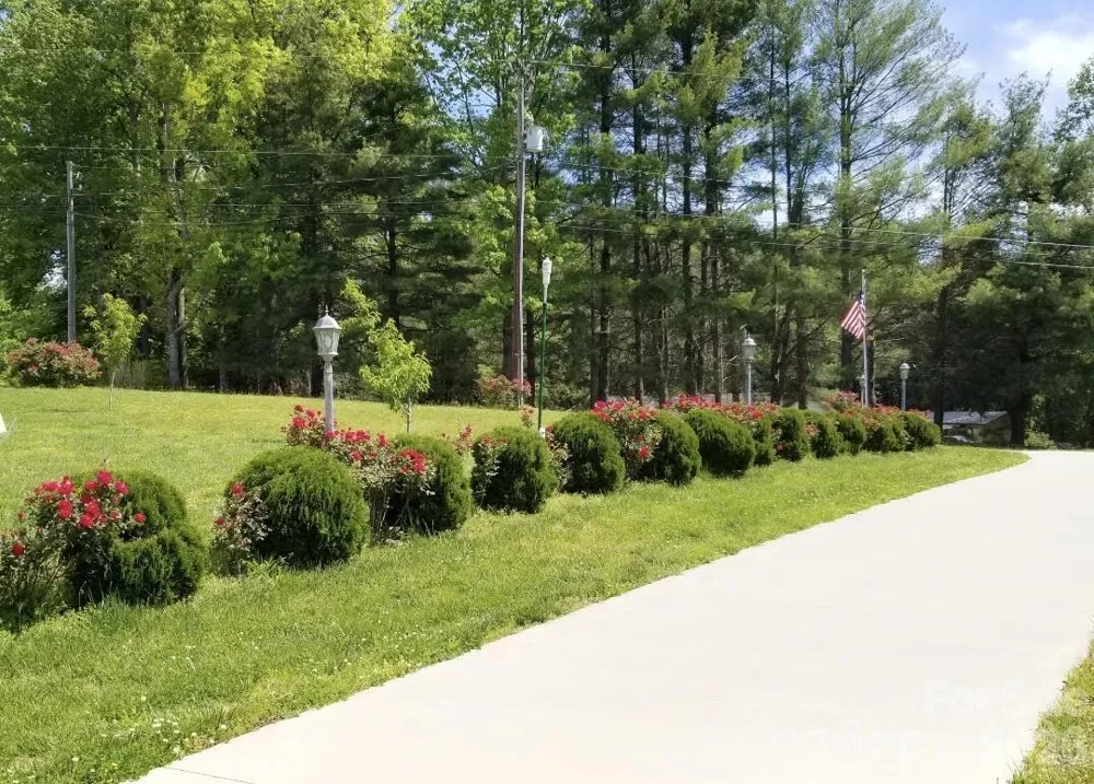 476 Jackson Loop Road Flat Rock, NC 28731