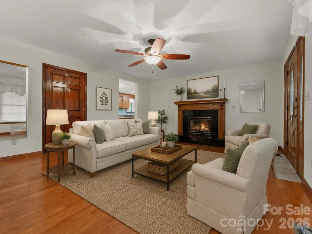 476 Jackson Loop Road Flat Rock, NC 28731