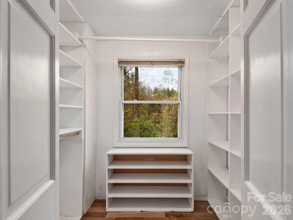 6 Star Berry Lane Fairview, NC 28730