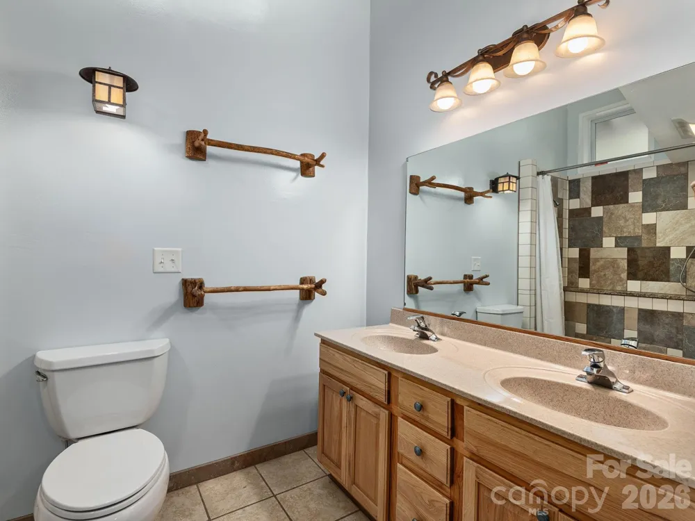 6 Star Berry Lane Fairview, NC 28730