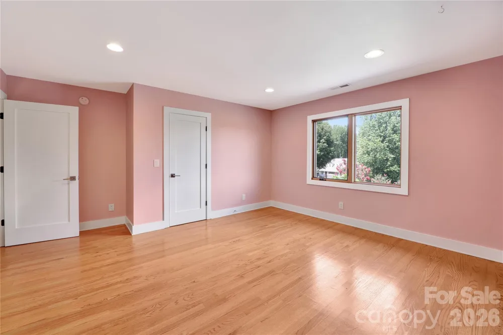 8 Nottingham Drive Candler, NC 28715