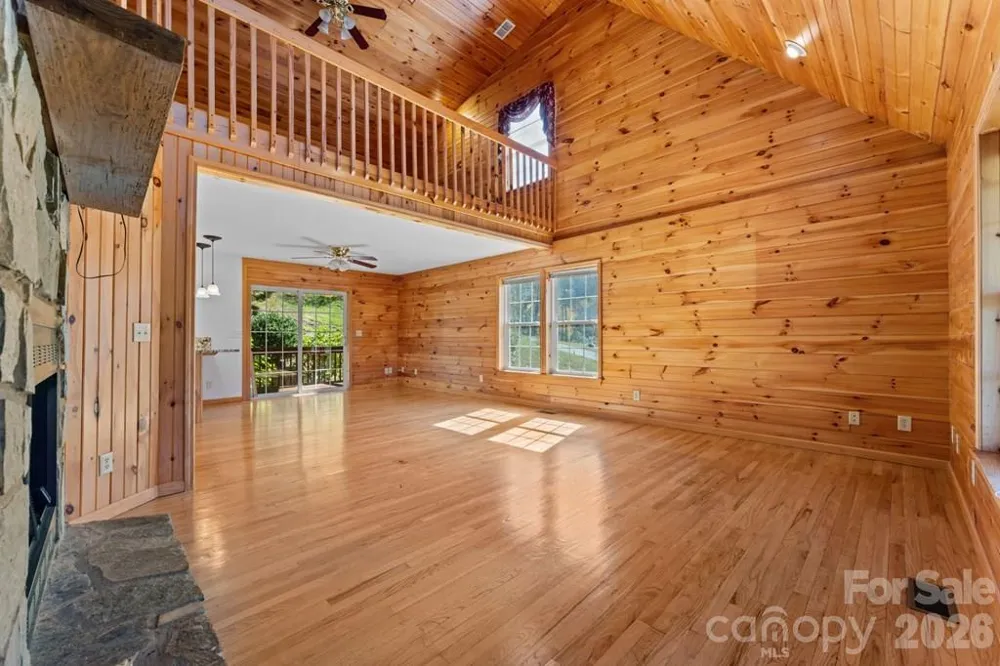 44 Ellistone Court Sylva, NC 28779