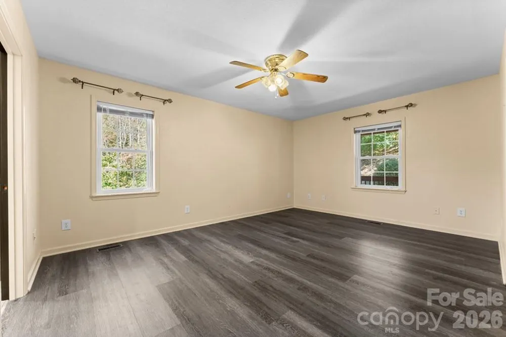 44 Ellistone Court Sylva, NC 28779