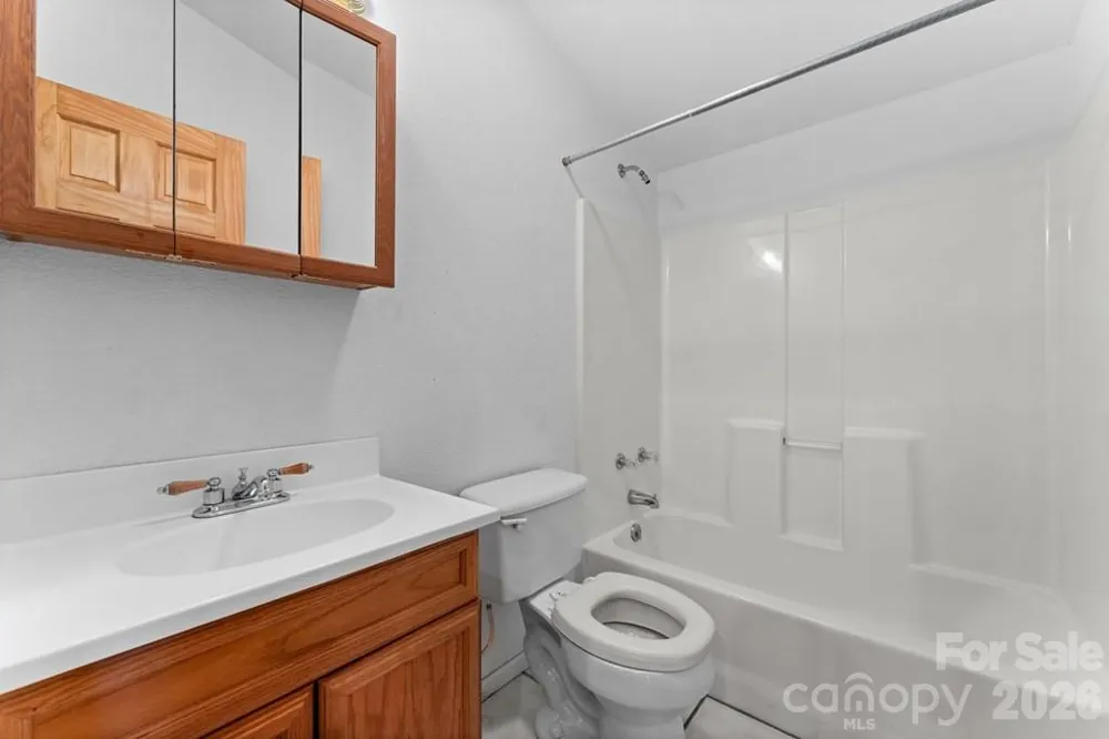 44 Ellistone Court Sylva, NC 28779