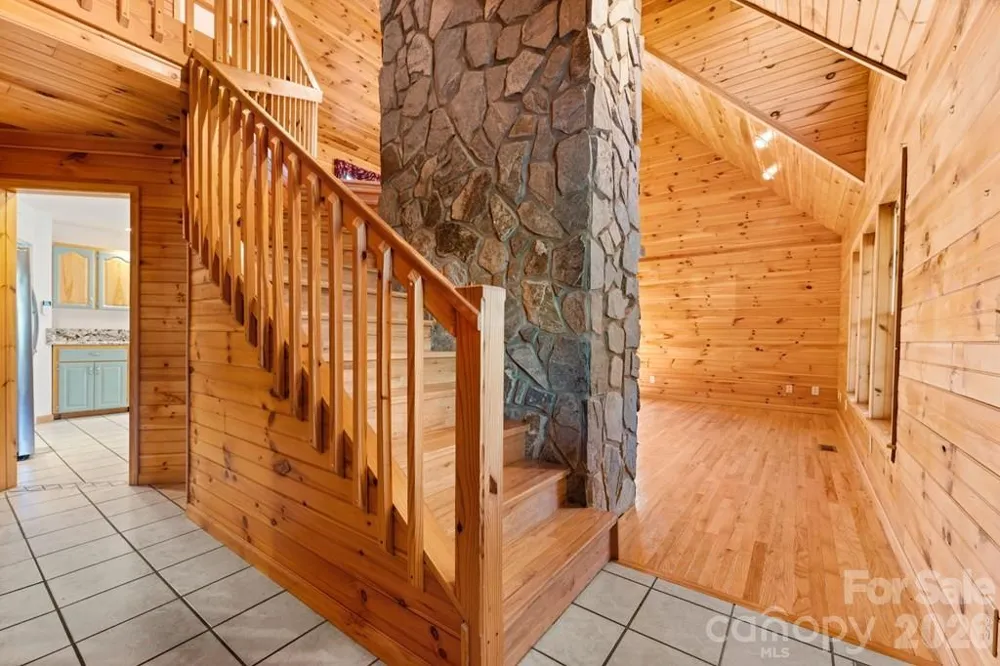 44 Ellistone Court Sylva, NC 28779