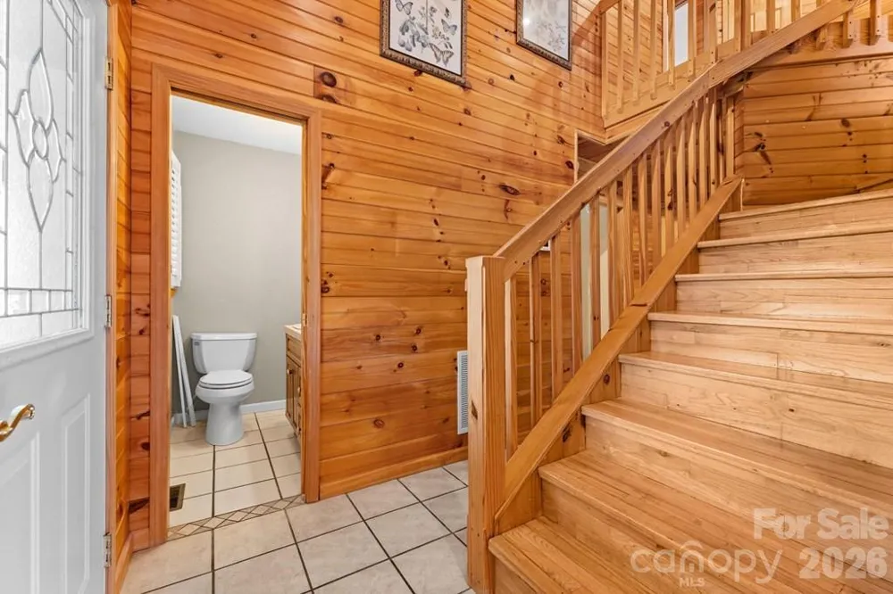 44 Ellistone Court Sylva, NC 28779