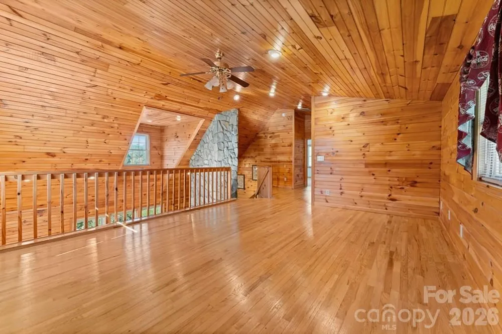 44 Ellistone Court Sylva, NC 28779