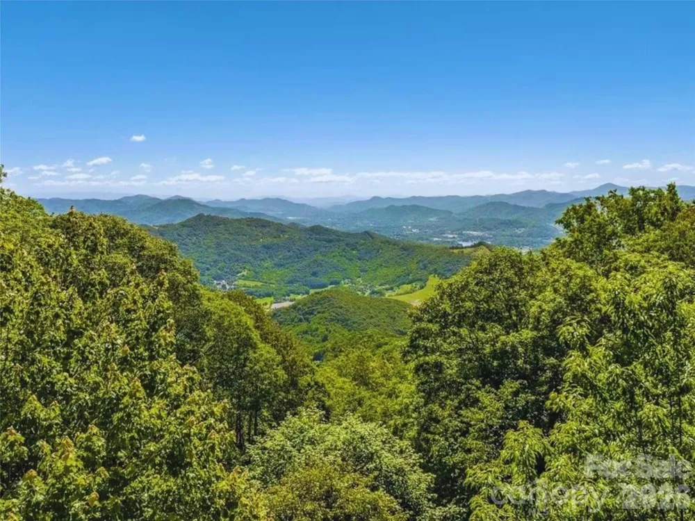 505 Middle Top Loop Maggie Valley, NC 28751