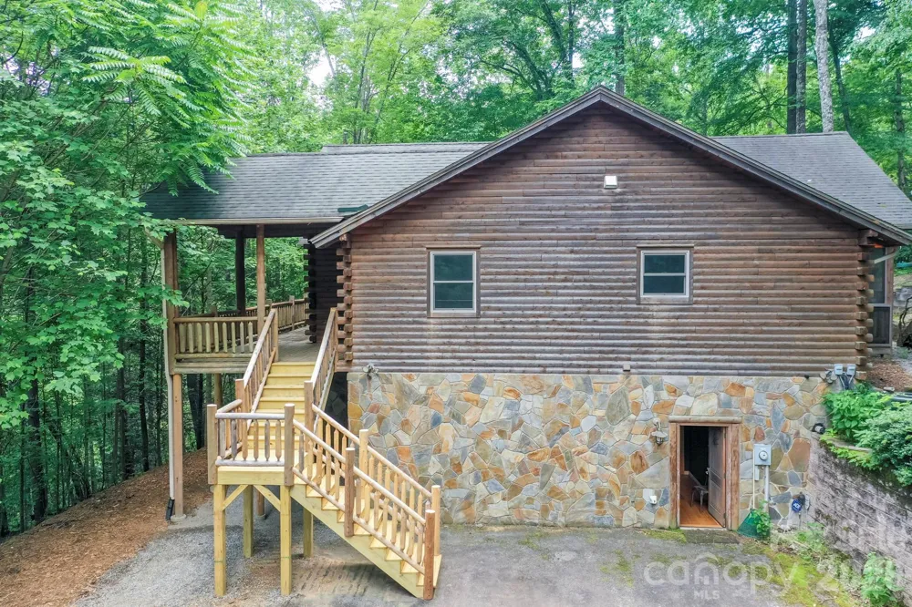 184 Sunlight Path Lake Lure, NC 28746