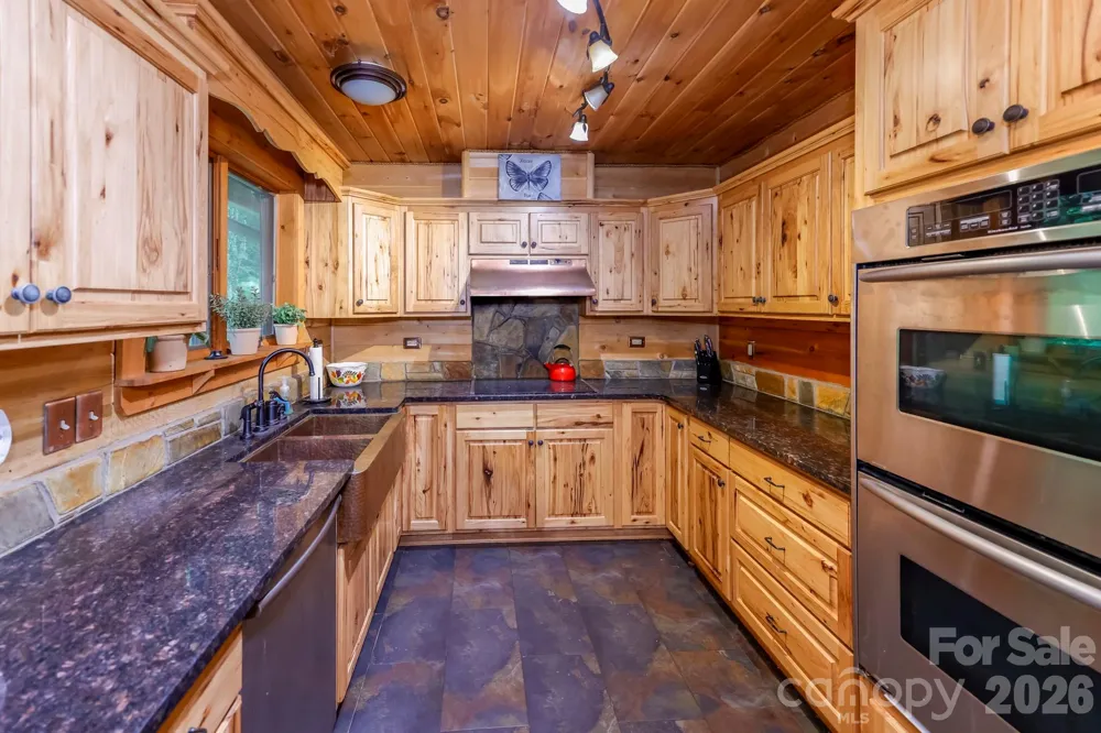 184 Sunlight Path Lake Lure, NC 28746
