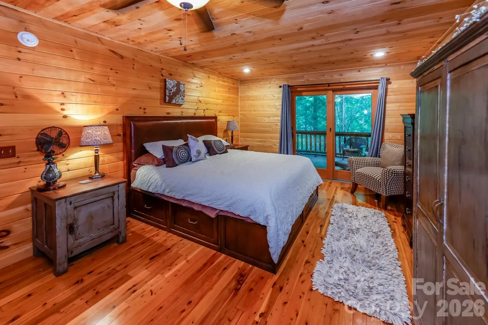 184 Sunlight Path Lake Lure, NC 28746