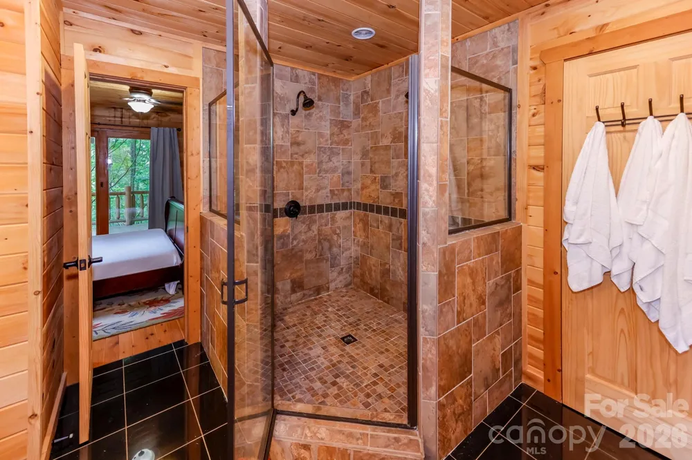 184 Sunlight Path Lake Lure, NC 28746