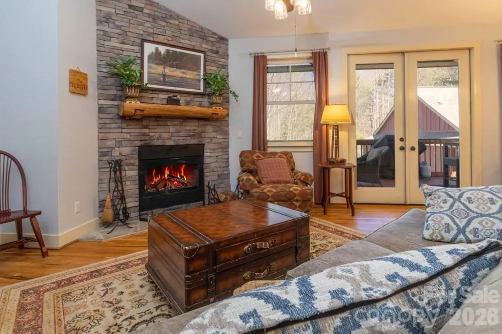 98 Mill Pond Drive Tuckasegee, NC 28783