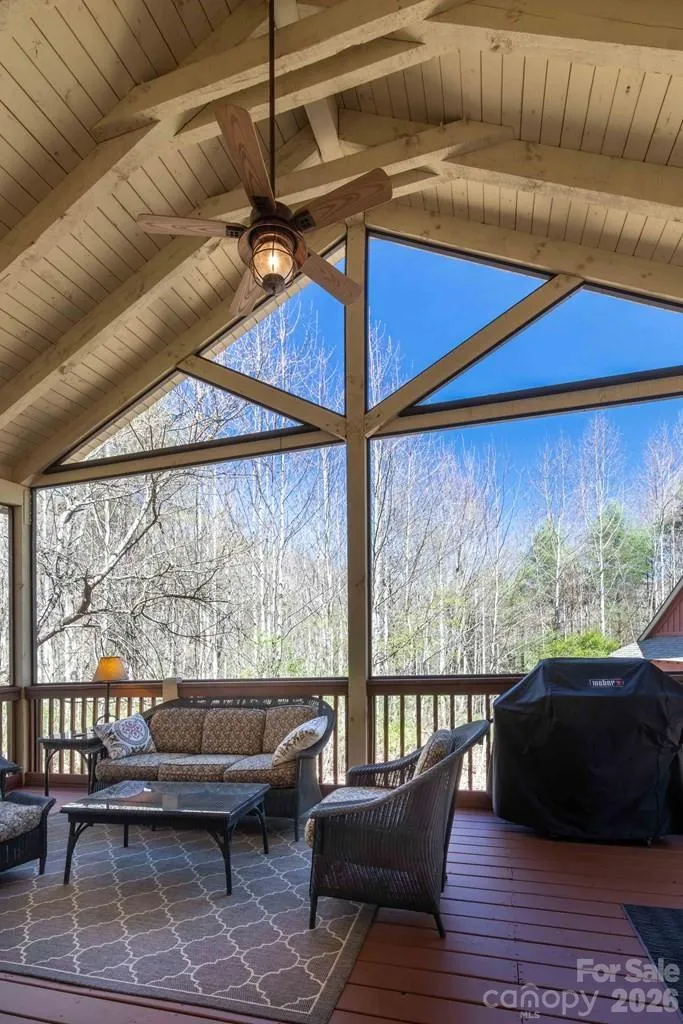 98 Mill Pond Drive Tuckasegee, NC 28783