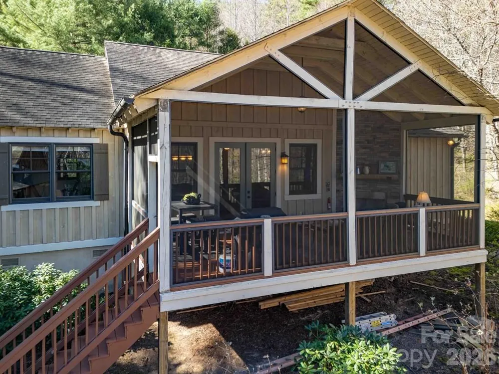 98 Mill Pond Drive Tuckasegee, NC 28783