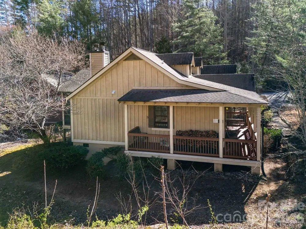 98 Mill Pond Drive Tuckasegee, NC 28783