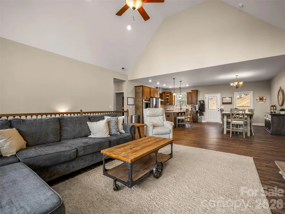 666 Never Blue Road Flat Rock, NC 28731