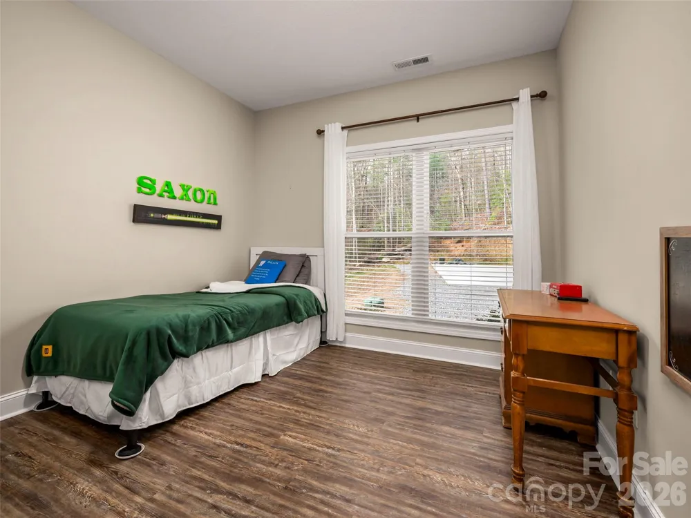 666 Never Blue Road Flat Rock, NC 28731