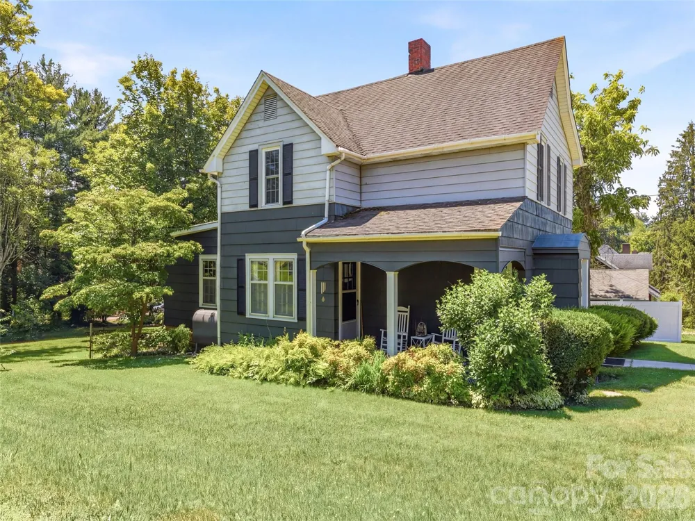 151 Hampton Heights Canton, NC 28716