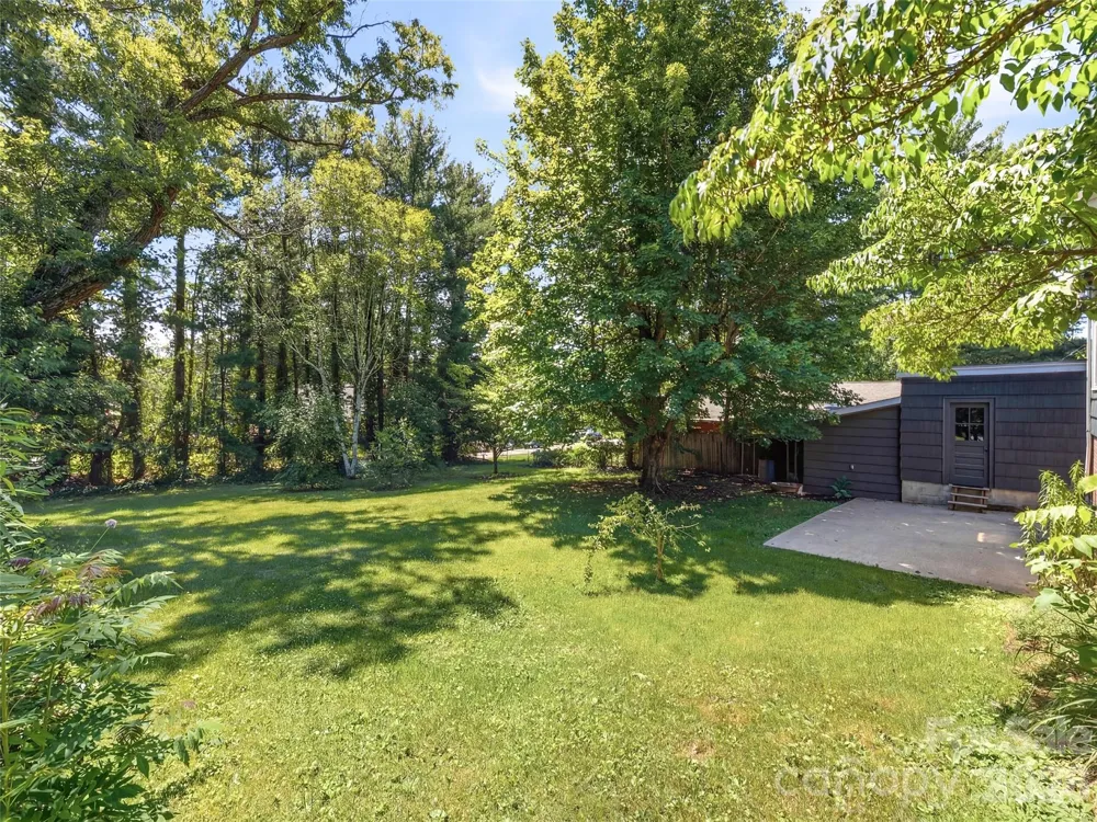 151 Hampton Heights Canton, NC 28716