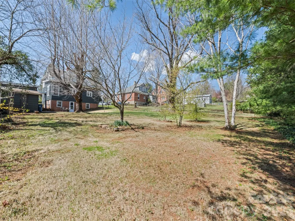 151 Hampton Heights Canton, NC 28716