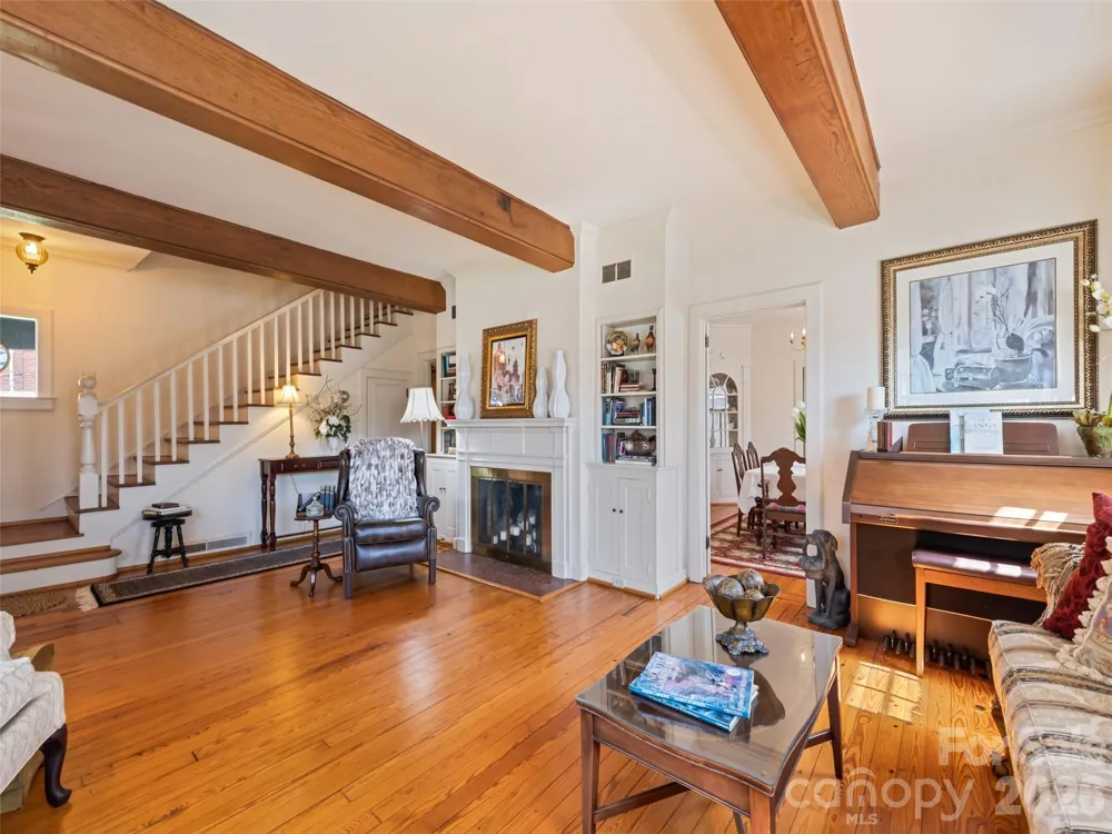 151 Hampton Heights Canton, NC 28716