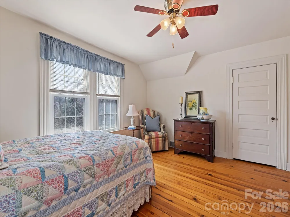 151 Hampton Heights Canton, NC 28716